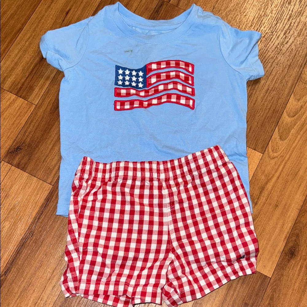 *flaw* Blue Flag T-Shirt and Red Checkered Shorts Set